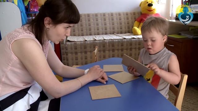 Индивидуальное занятие педагога-логопеда с ребёнком с Синдромом Дауна (украинский язык) смотреть онлайн