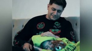 Милана Хаметова и Дава, трогательное видео