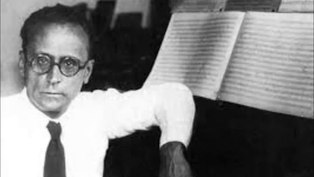 Anton Webern Quartett op 22 mvt 2 смотреть онлайн