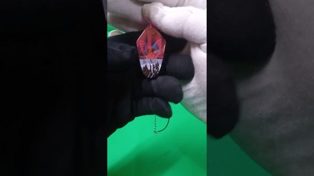 Кулон из дерева венге и эпоксидной смолы смотреть онлайн