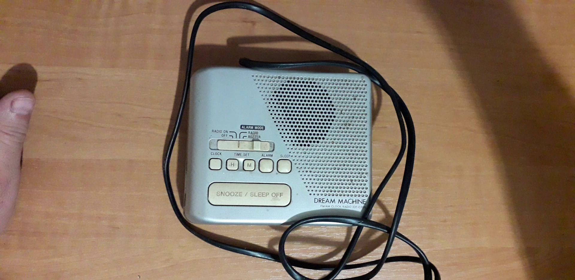 Радиочасы с будильником Sony Dream Machine (разбор) смотреть онлайн