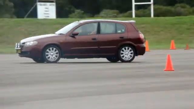 Nissan Pulsar N16 Q Driving Course part 1 смотреть онлайн