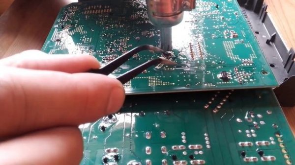 Peugeot Citroen BSI Hack / BSI programming / Repairs BSI