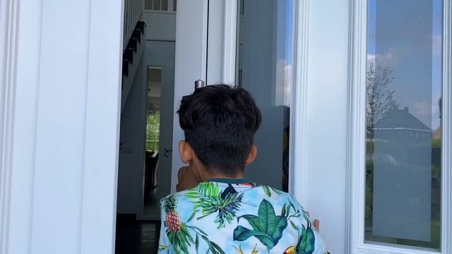 Jason lost ball at neighbor house смотреть онлайн