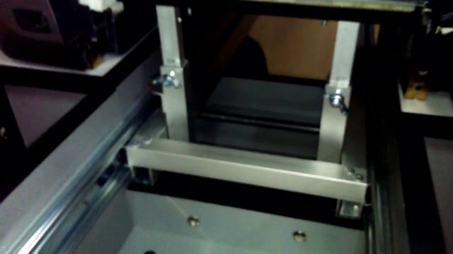 Epson R200 UNIVERSAL PRINT смотреть онлайн