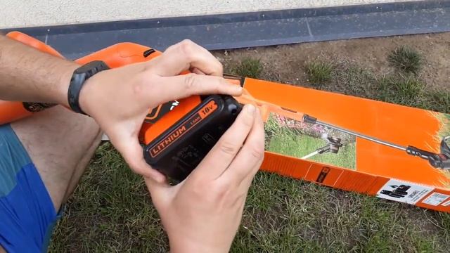 Black & Decker ST1823 akkumulátoros fűszegélyvágó смотреть онлайн