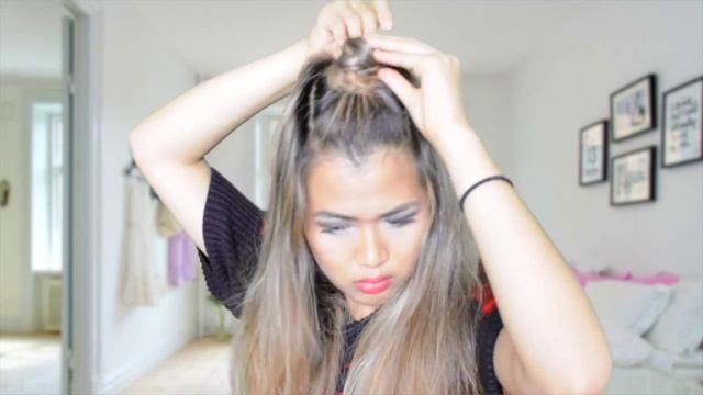 Top Knot- Woman Bun Hairstyle tutorial смотреть онлайн