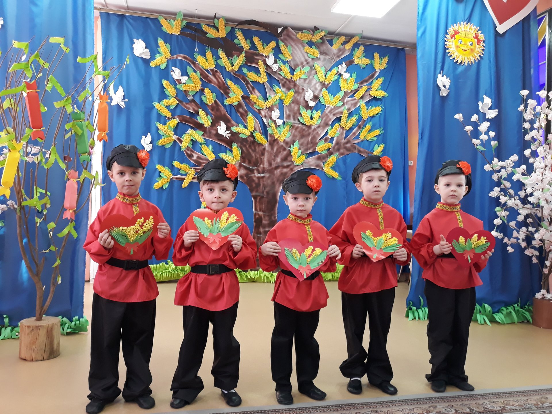 Праздник 8 МАРТА
Танец "Балалайка" смотреть онлайн