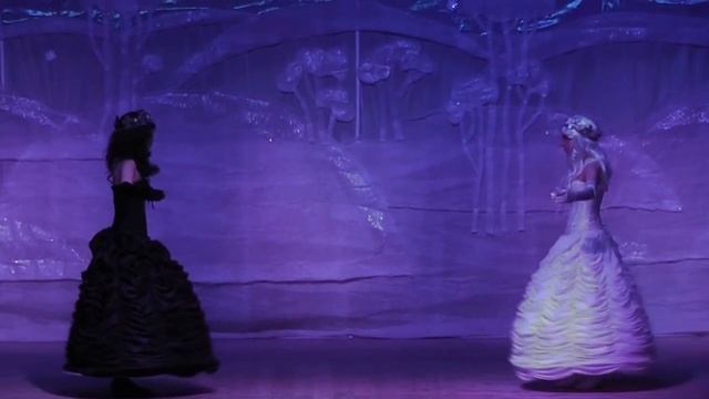 19 - «Черная и Белая шахматные королевы» смотреть онлайн