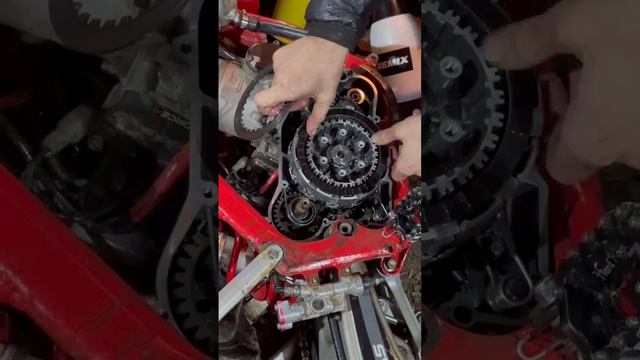 Замена сальника коленвала. GasGas Rieju