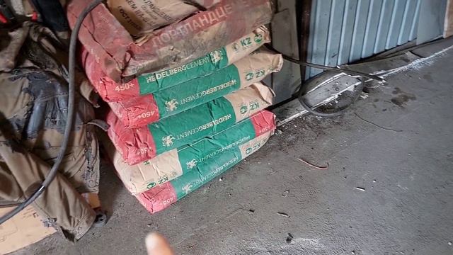 Vlog:Приехала раньше времени,решили погулять.Купили цемент.Отдых в лесу.