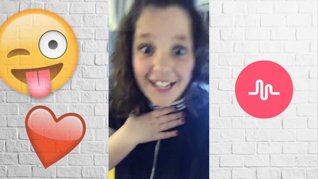 Musical.lys de Lady Pecas / Daniela The Crazy Hacks смотреть онлайн