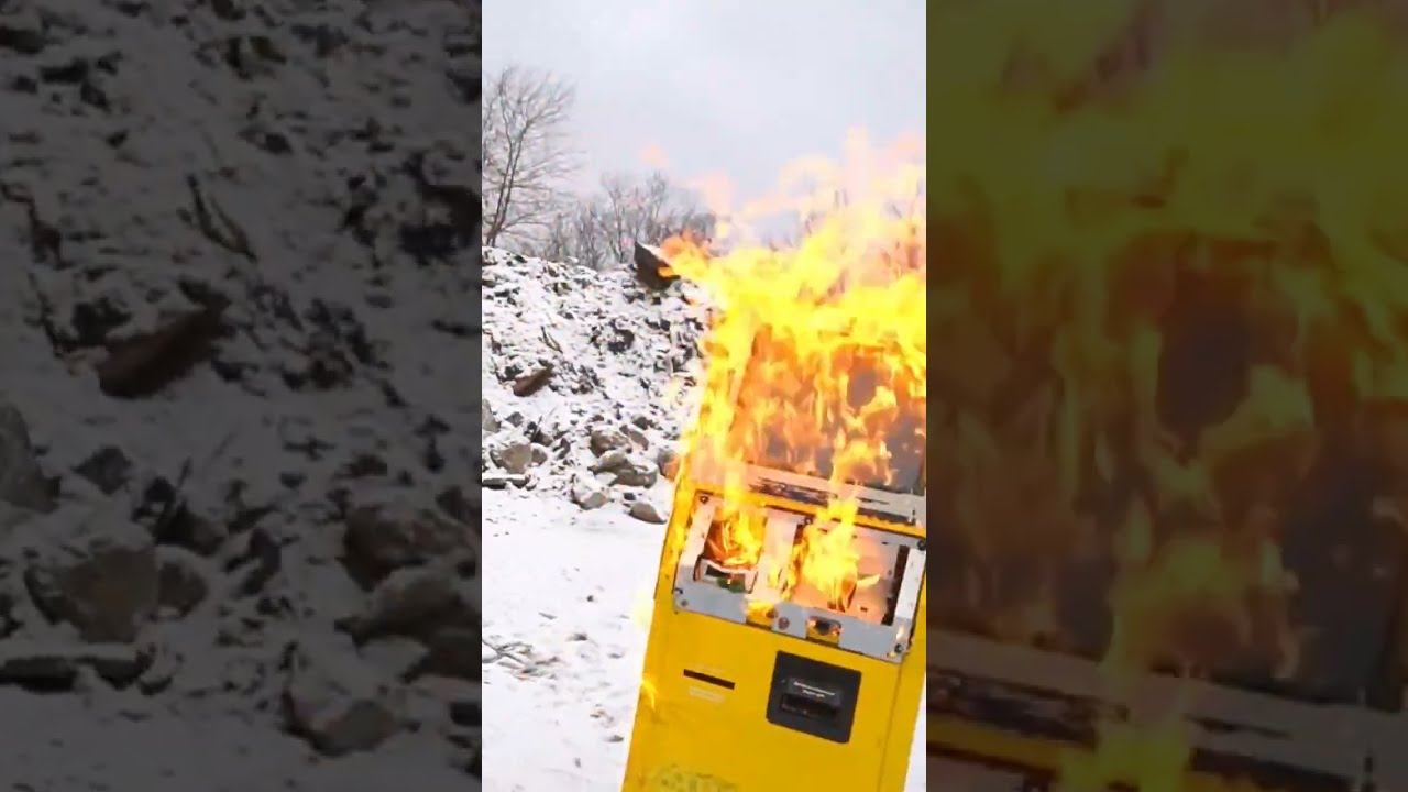 Пытаемся вскрыть Банкомат, чтобы достать деньги смотреть онлайн