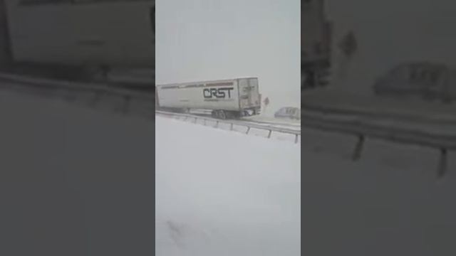 Массовое ДТП в США смотреть онлайн