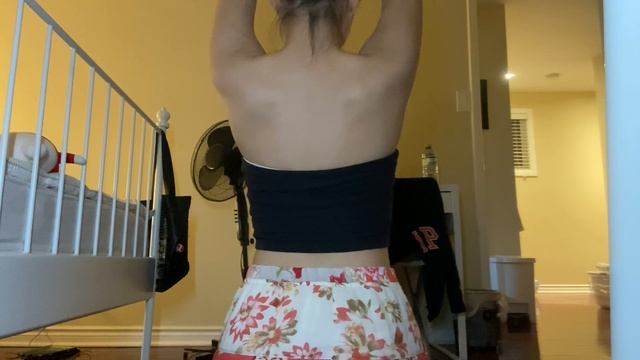 How To GET FEMININE SHOULDERS and DEFINED COLLARBONES + 5 mins stretches to RELIEF SHOULDER PAIN смотреть онлайн
