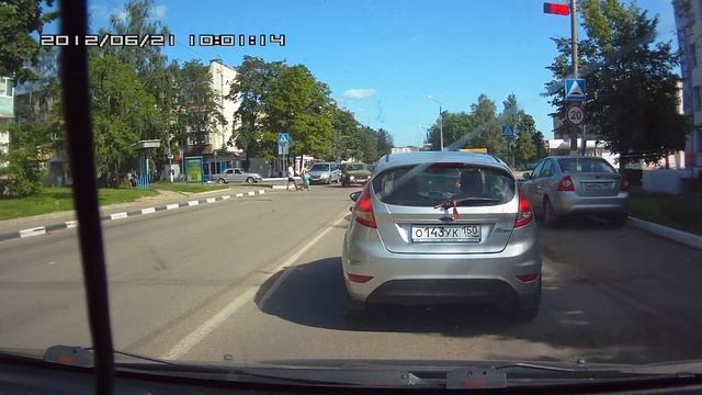 Чудак на ниве.mp4