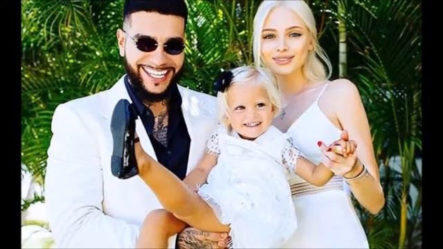 Девушка Тимати