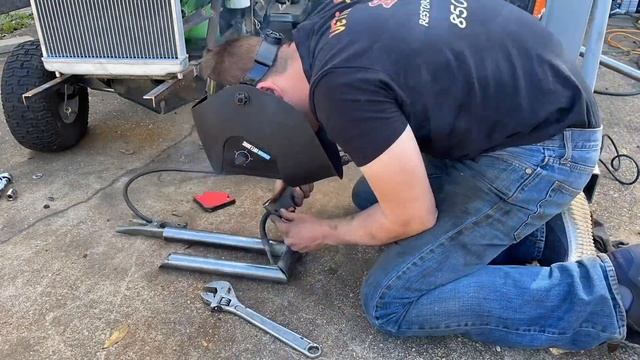 FLORIDA MAN V8 SWAPS LAWN MOWER смотреть онлайн