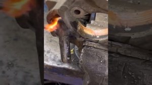 Опель GTC,замена плавающих с/блоков передней подвески!