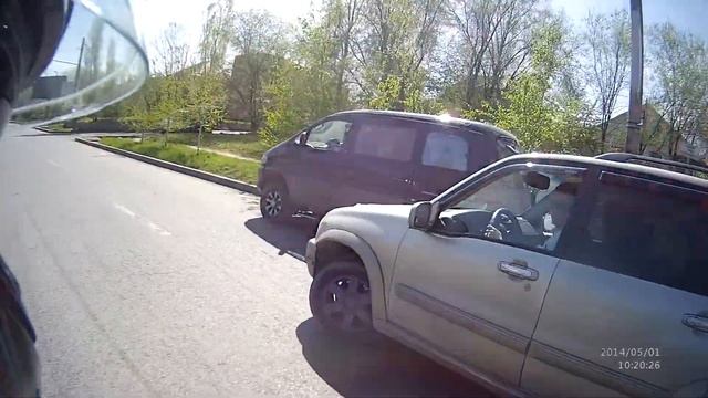 2 авто попали за сплошную в поле зрения 2-м патрулям смотреть онлайн