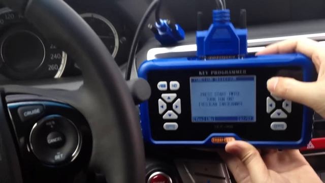 SuperOBD Key Programmer SKP900 for a 2014 Honda Accord Smart Key смотреть онлайн