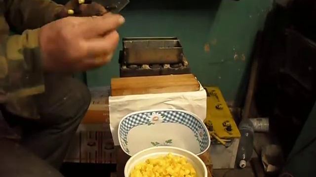 Изготовление восковых мисочек смотреть онлайн