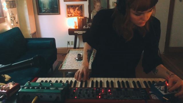 Ambient Keyboard Drone | Sketch #2 смотреть онлайн