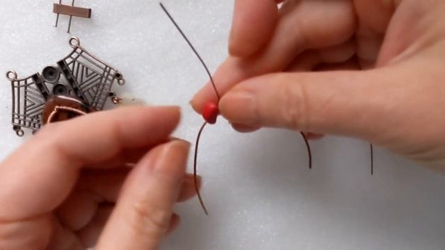 Liia Ilchenko, Refashioning Jewelry, Stone Chips | Лия Ильченко, Переделка  Бус, Каменная крошка