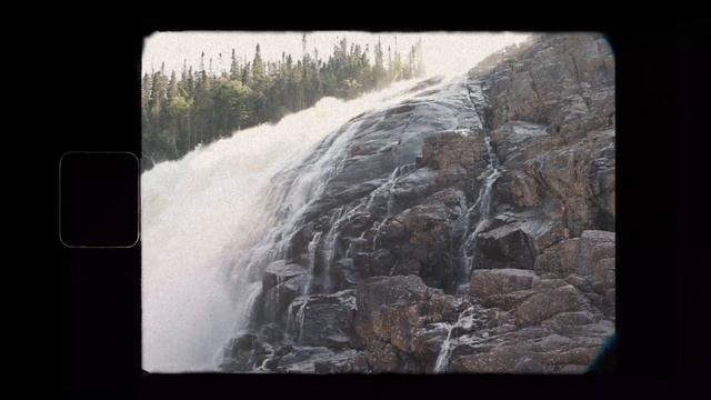 Our summer road trip through Quebec's Charlevoix & Côte Nord regions смотреть онлайн