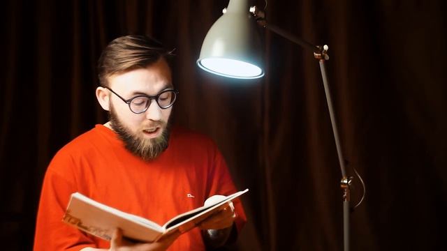 Вечерний Хороля. Читаем умную собачку Соню. "Как собачка Соня нюхала цветы" смотреть онлайн