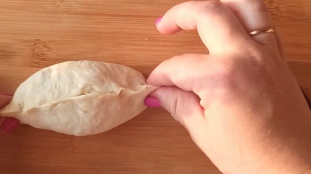 простое классическое формирование порожков #еда #выпечка #выпечкакчаю #вкусно #вкуснаяеда #пирожки смотреть онлайн