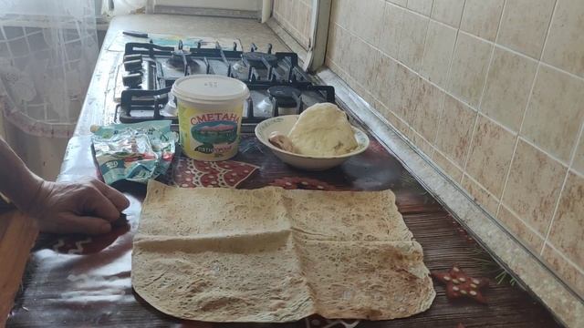 ЛАВАШ С КУРИЦЕЙ И ШАМПИНЬОНАМИ смотреть онлайн