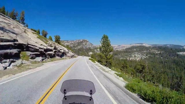 Yosemite National Park Tioga pass on Yamaha Super Tenere. With English subtitles. Супер Тенере.