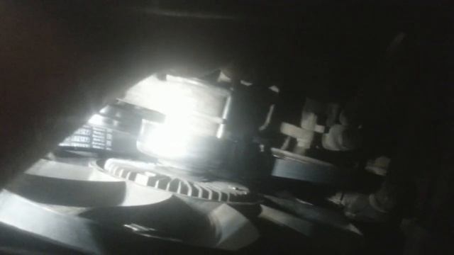 Пассат 1.8 турбо. Снятие генератора. смотреть онлайн