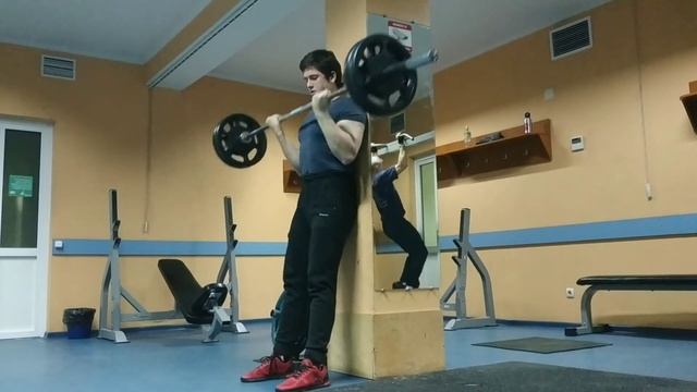 Строгий подъем на бицепс стоя у стены с прямым грифом 60 кг на 3 раза! При весе 81,5 кг! 16.12.2020
