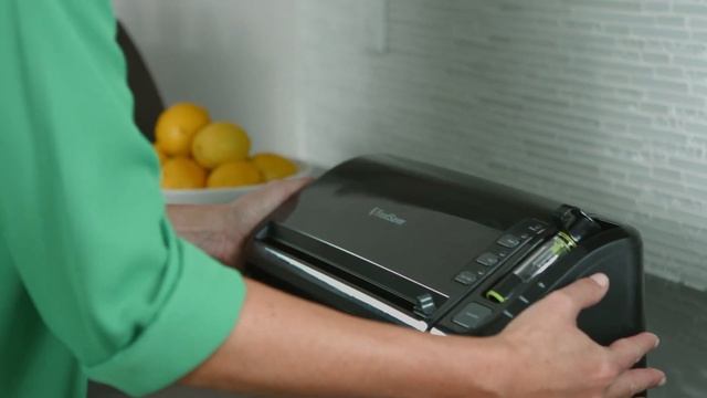 FoodSaver FM3600 2-in-1 Vacuum Sealing System - Overview смотреть онлайн