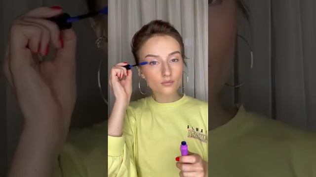 ЛЕТНИЙ МАКИЯЖ С ЯРКИМ АКЦЕНТОМ смотреть онлайн