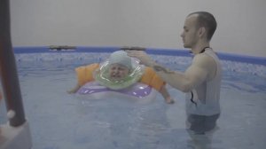 Занятия в бассейне для детей с ДЦП