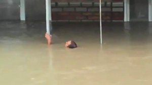 Человек утонул! ( Наводнение в Крымскe )