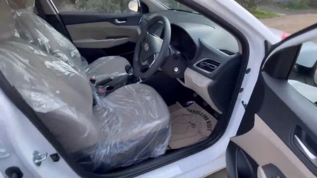 Hyundai Verna 2023 S plus walkaround. смотреть онлайн