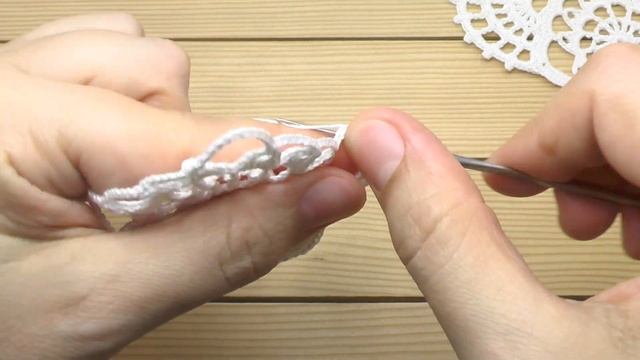 ВЯЗАНИЕ КРЮЧКОМ кружевное СЕРДЕЧКО на основе квадратного мотива МК Crochet Doily EASY Heart tutoria смотреть онлайн