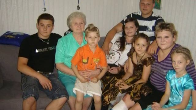 За границей можно жить...О моих родителях смотреть онлайн