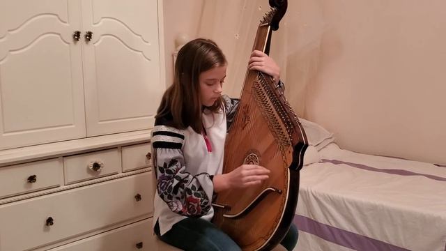 DARIA SULIPKA BANDURA MP4 смотреть онлайн