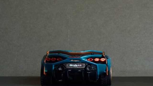 LookSmart Lamborghini Sian FKP 37 1/43 смотреть онлайн