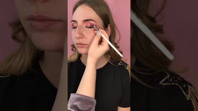 Розовый макияж палеткой Huda Beauty Retrograde Mercury❤️ смотреть онлайн