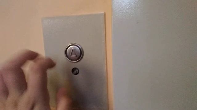 Подъезд после космет. ремонта 2021 №3 смотреть онлайн