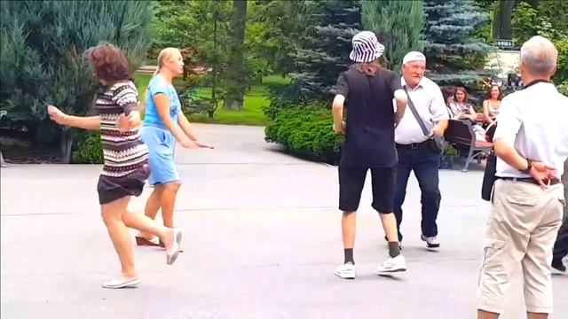 МАМА МАМА МИА МИА!!!ХАРЬКОВ ТАНЦЫ СЕГОДНЯ ТУТ 22.07.2023 смотреть онлайн