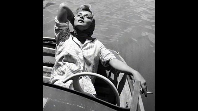 Virna Lisi in bianco e nero смотреть онлайн
