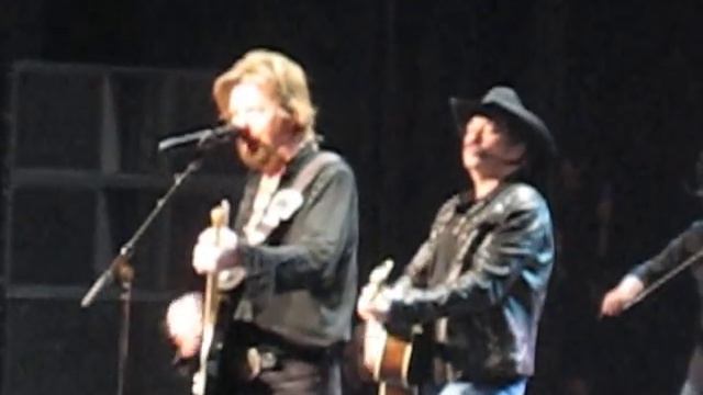 Brooks and Dunn w/ Reba McEntire Live @ Gibson Amphitheatre - Cowgirls Dont Cry смотреть онлайн