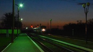 Дизель-поезд ДЕЛ02-004 сообщением Апостолово - Николаев-Грузовой прибывает на ст.Березнеговатая